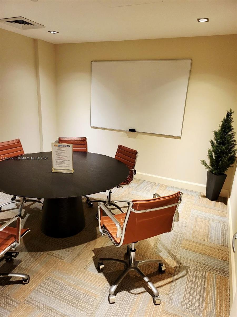 950 Brickell Bay Dr #4005, Miami FL 33131