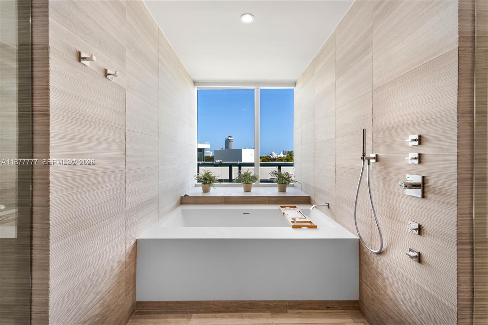 4701 N Meridian Ave #512, Miami Beach FL 33140