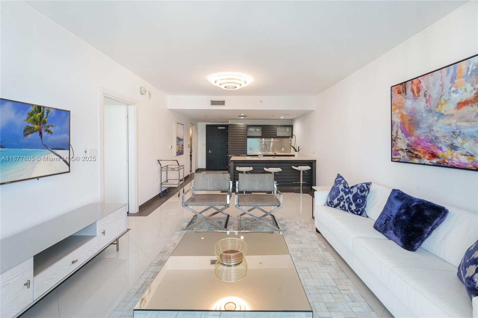 200 Biscayne Boulevard Way #3613, Miami FL 33131