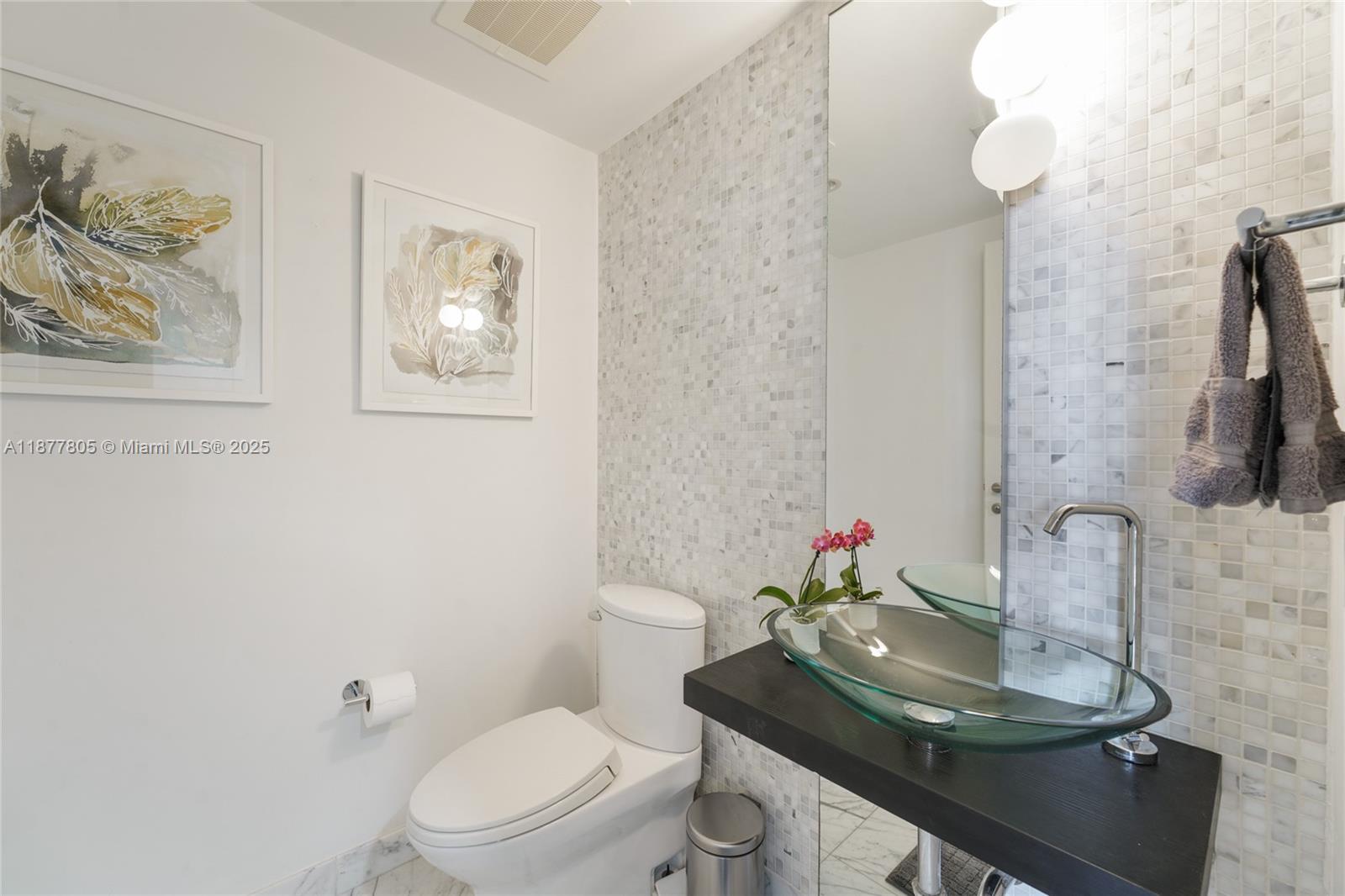 200 Biscayne Boulevard Way #3613, Miami FL 33131