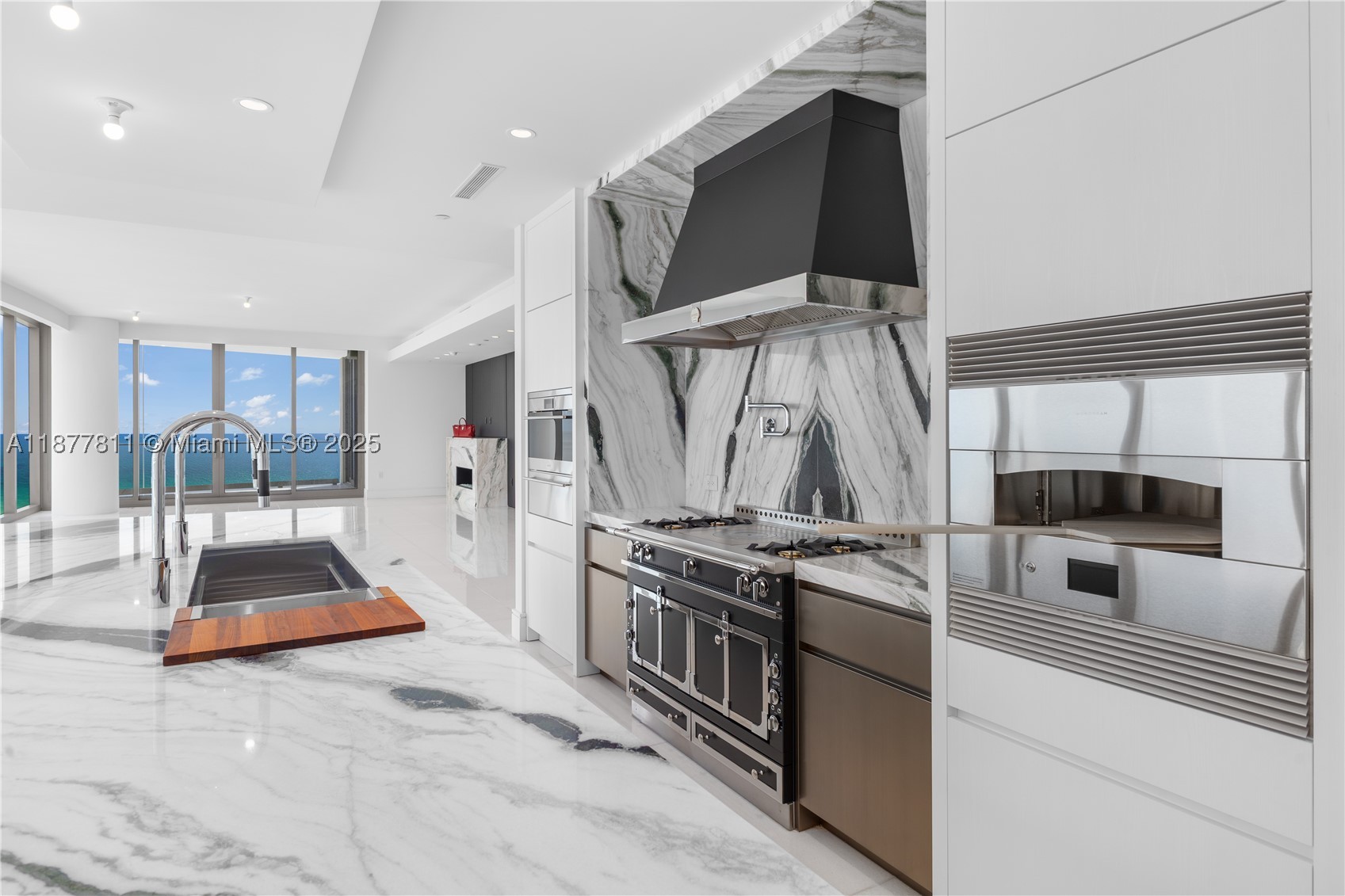 17975 Collins Ave #N-1802, Sunny Isles Beach FL 33160