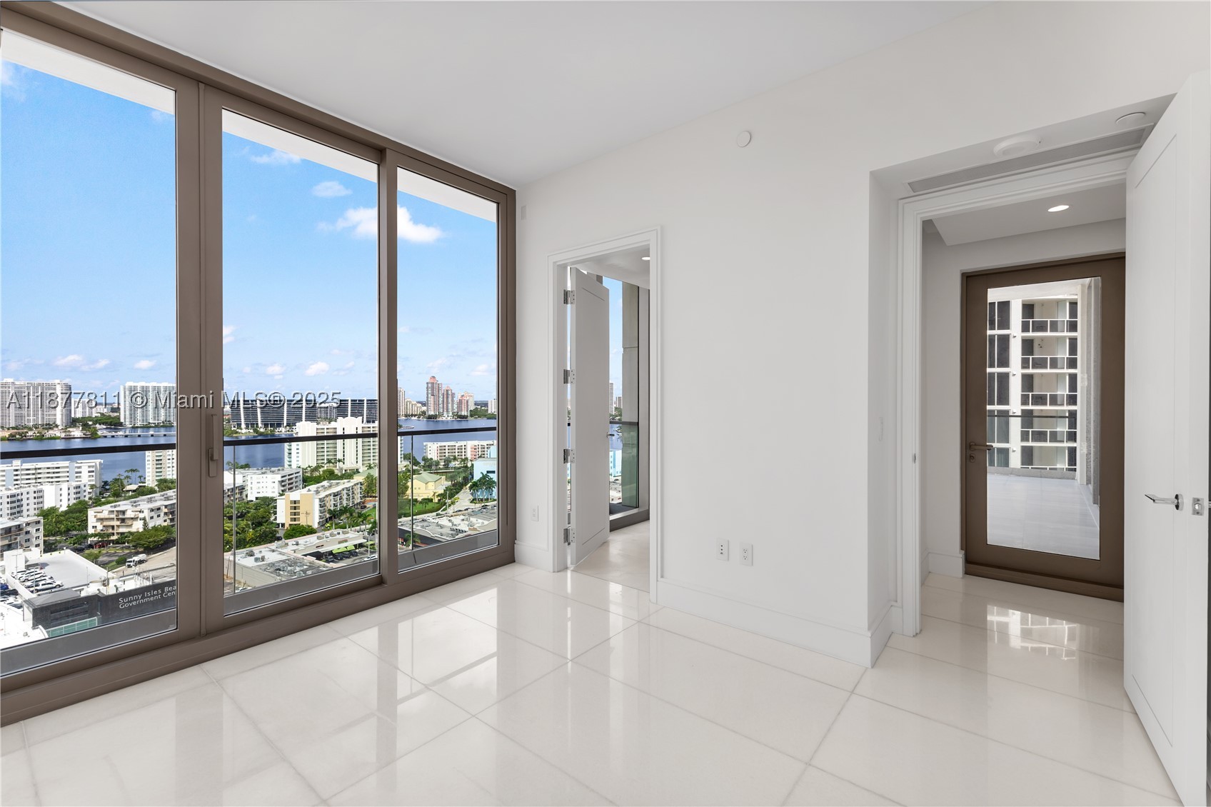 17975 Collins Ave #N-1802, Sunny Isles Beach FL 33160
