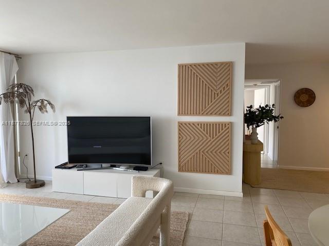 199 Ocean Lane Dr #707, Key Biscayne FL 33149