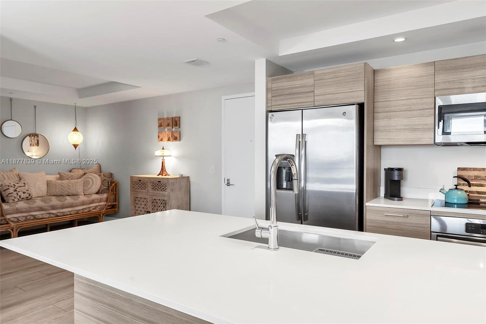 121 NE 34th St #2502, Miami FL 33137