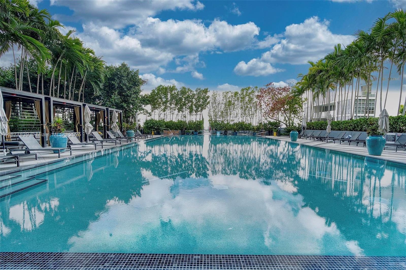 121 NE 34th St #2502, Miami FL 33137