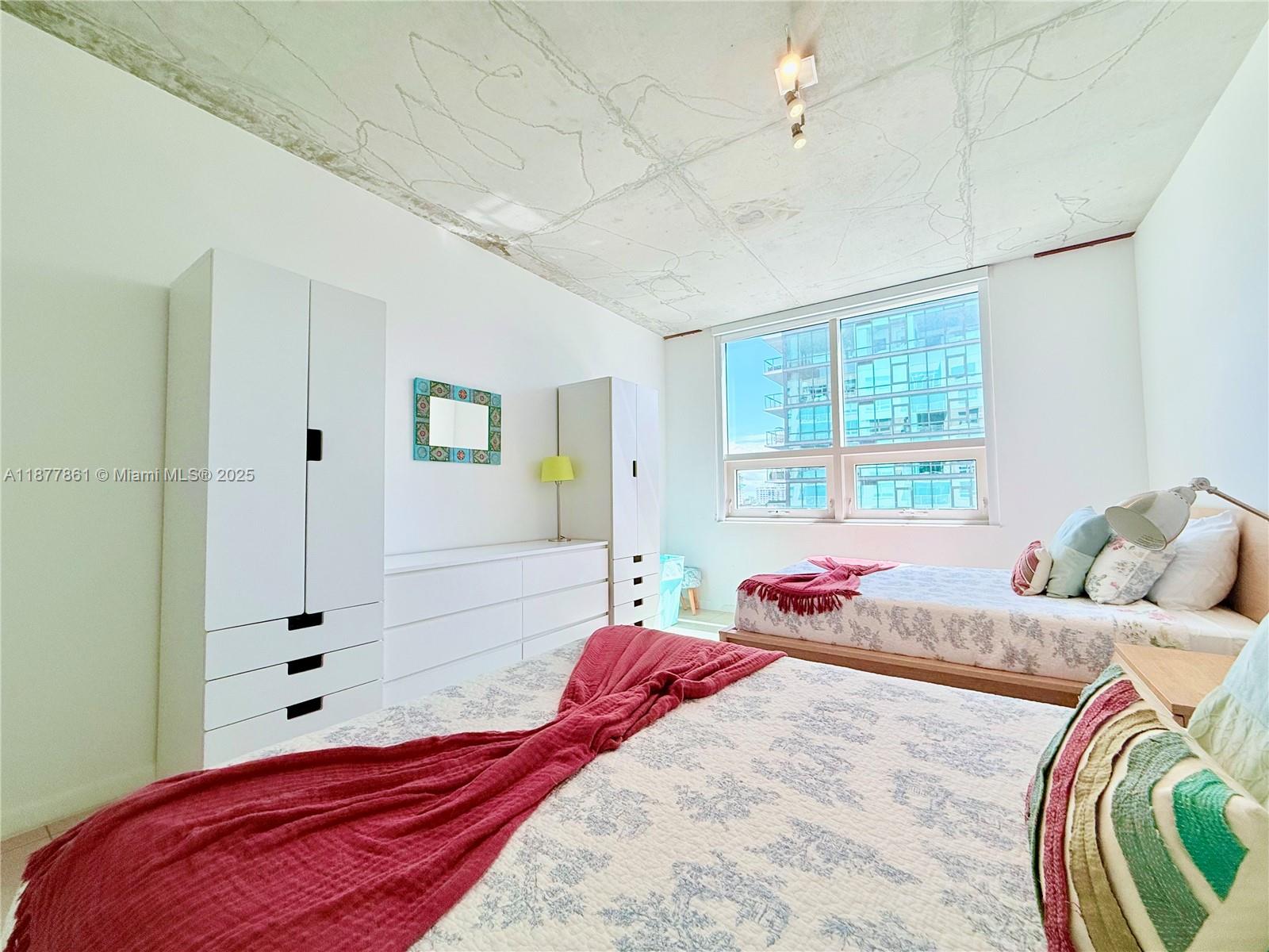 3250 NE 1st Ave #617, Miami FL 33137