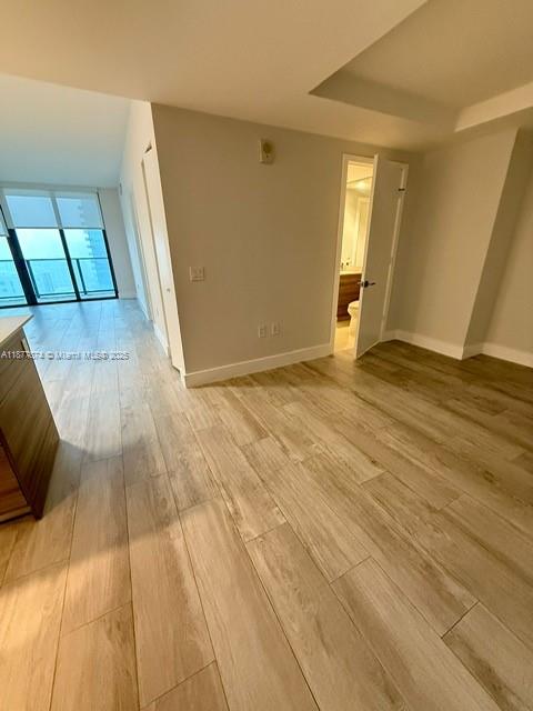 121 NE 34th St #1902, Miami FL 33137