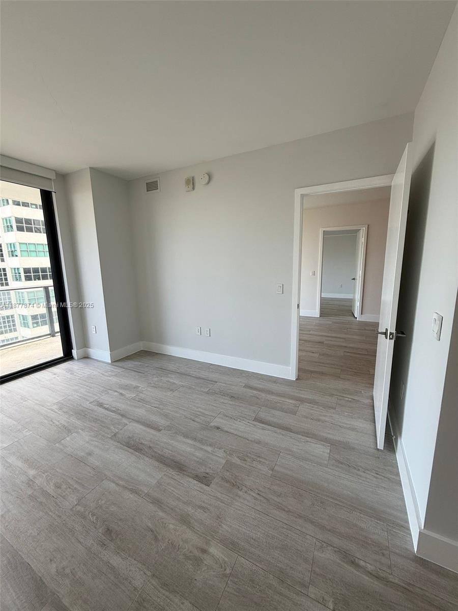 121 NE 34th St #1902, Miami FL 33137