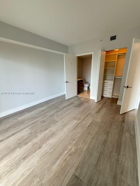 121 NE 34th St #1902, Miami FL 33137