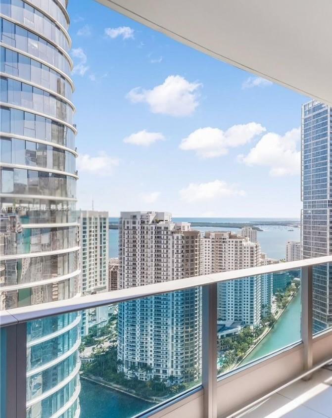 200 Biscayne Boulevard Way #3801, Miami FL 33131