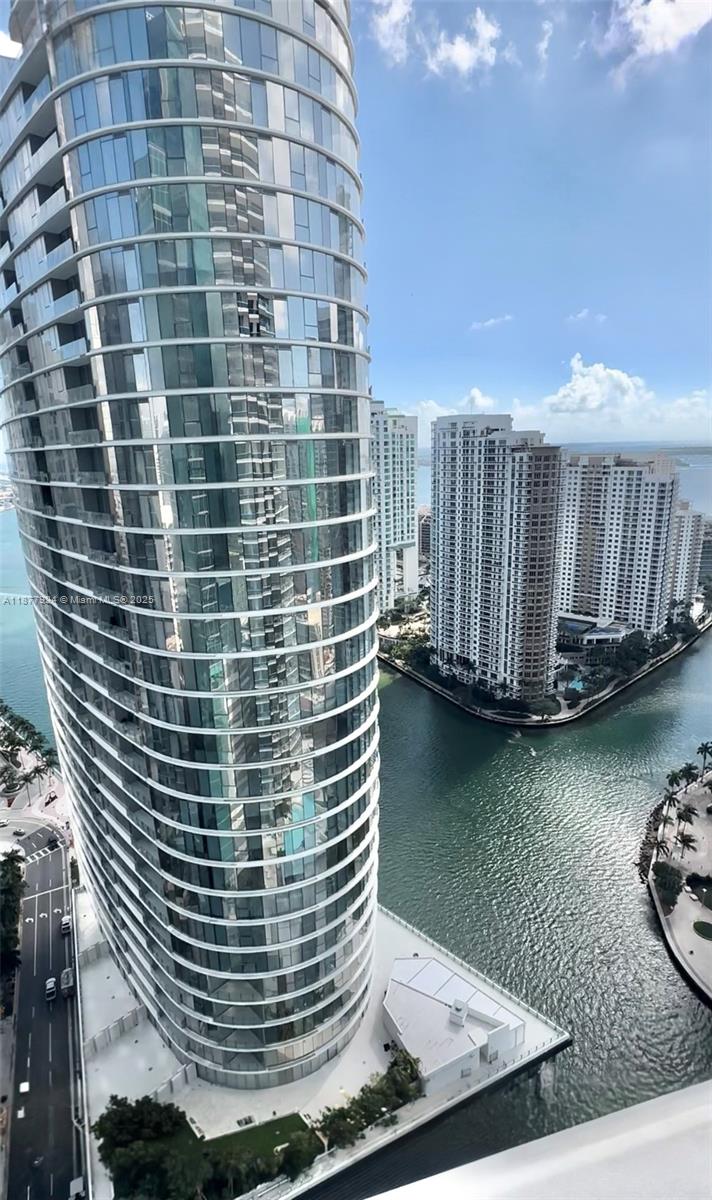 200 Biscayne Boulevard Way #3801, Miami FL 33131