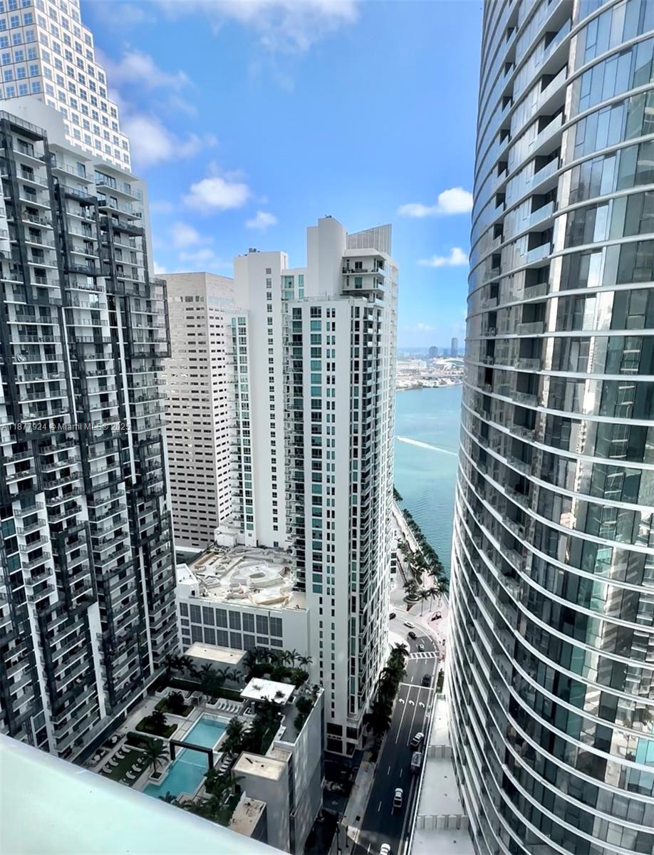 200 Biscayne Boulevard Way #3801, Miami FL 33131