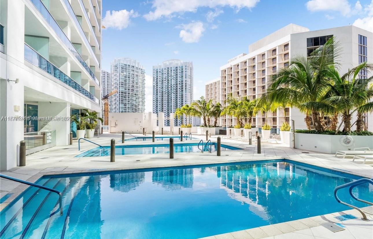 200 Biscayne Boulevard Way #3801, Miami FL 33131