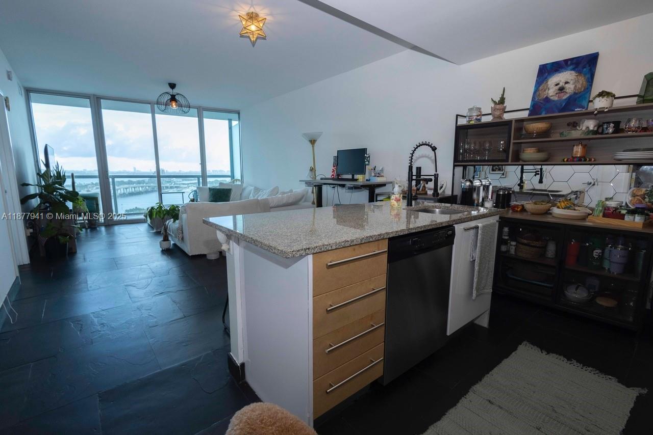 888 Biscayne Blvd #2210, Miami FL 33132