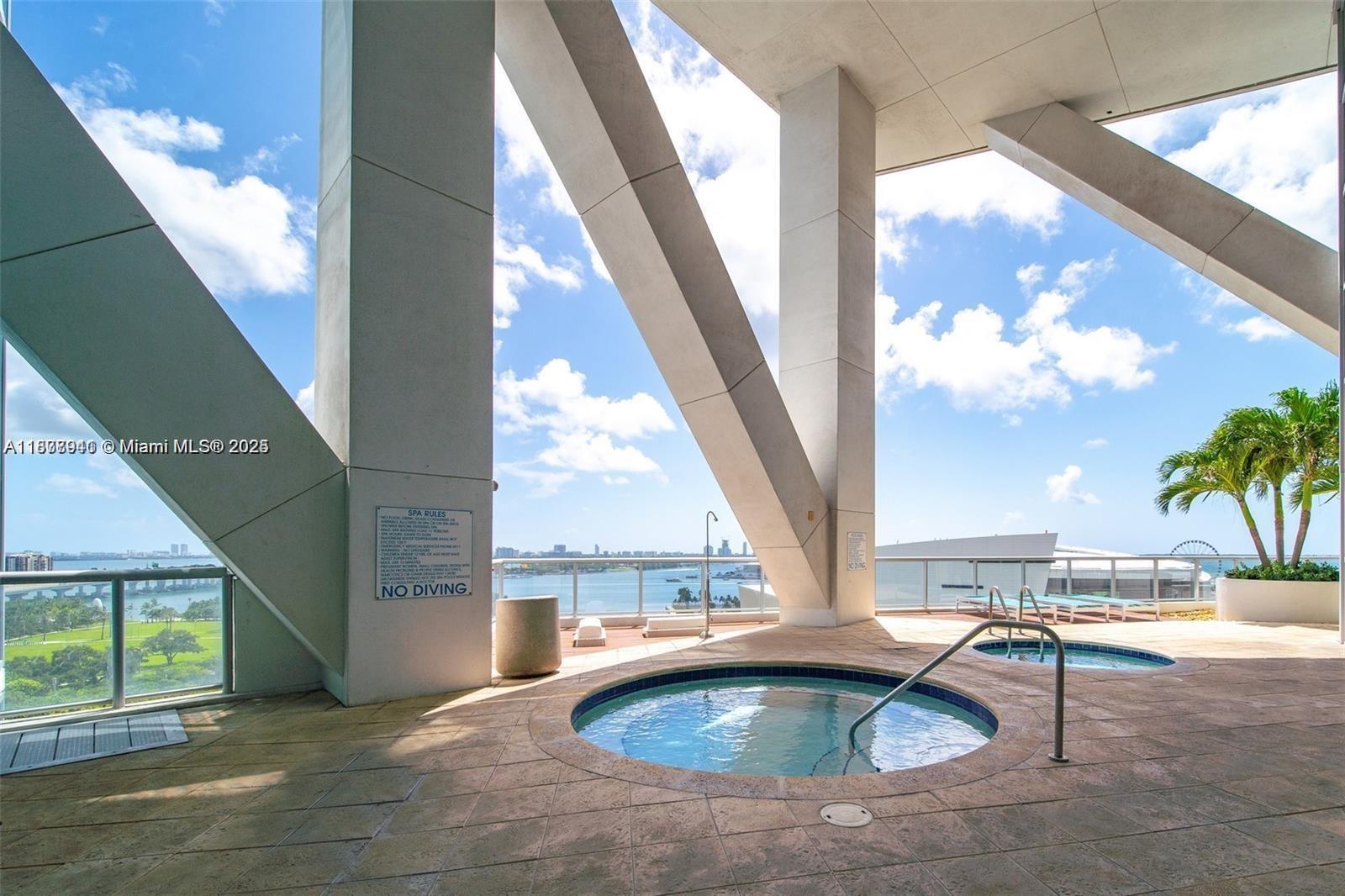 888 Biscayne Blvd #2210, Miami FL 33132