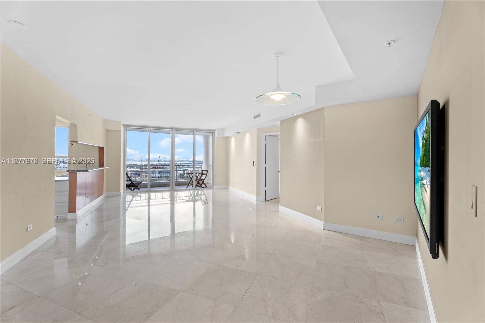 848 Brickell Key Dr #2502, Miami FL 33131