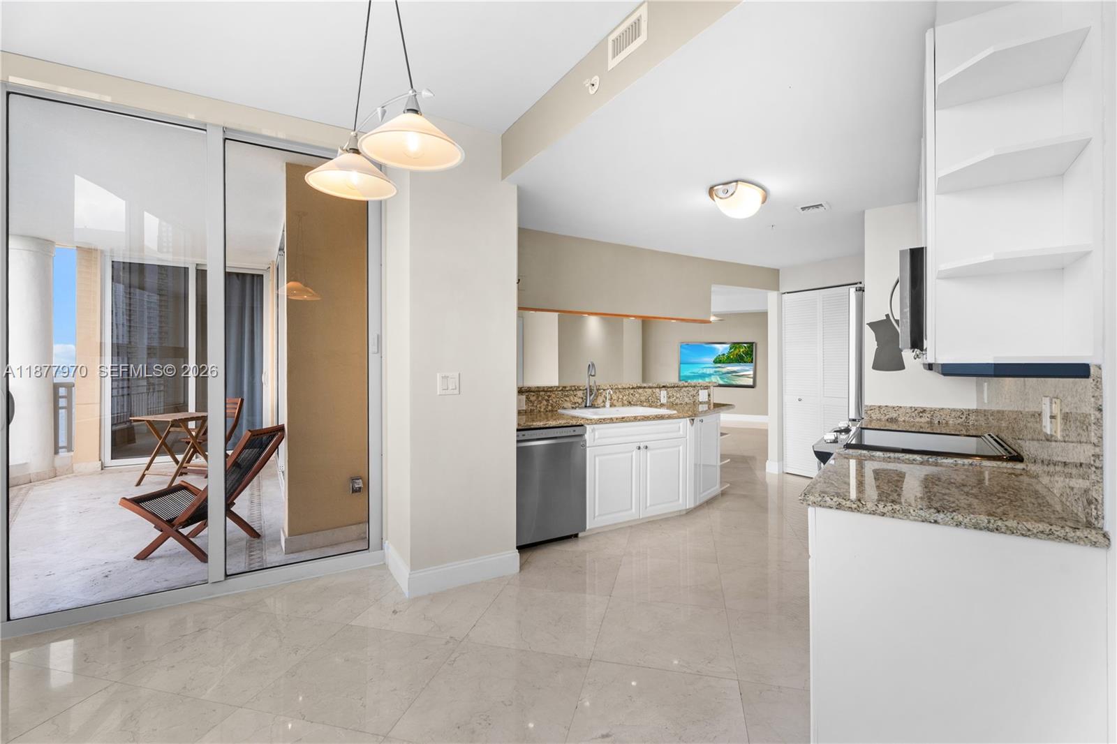848 Brickell Key Dr #2502, Miami FL 33131