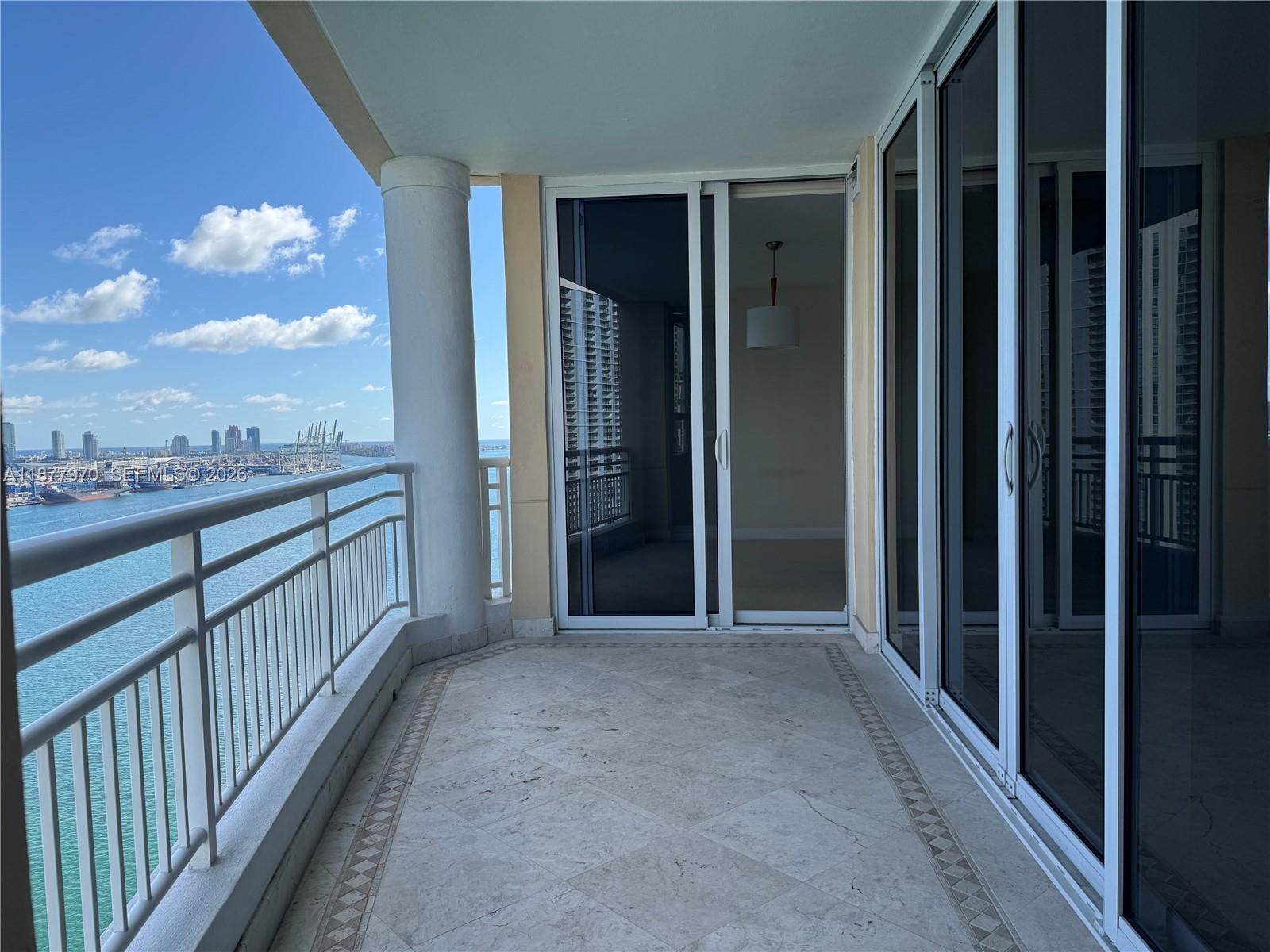 848 Brickell Key Dr #2502, Miami FL 33131
