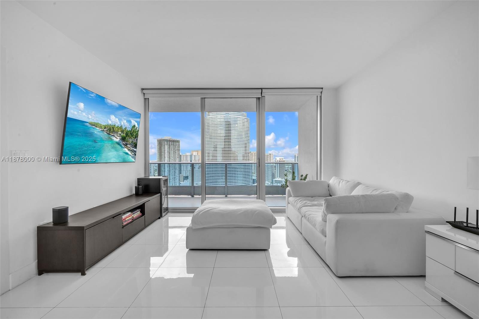 200 Biscayne Boulevard Way #4012, Miami FL 33131