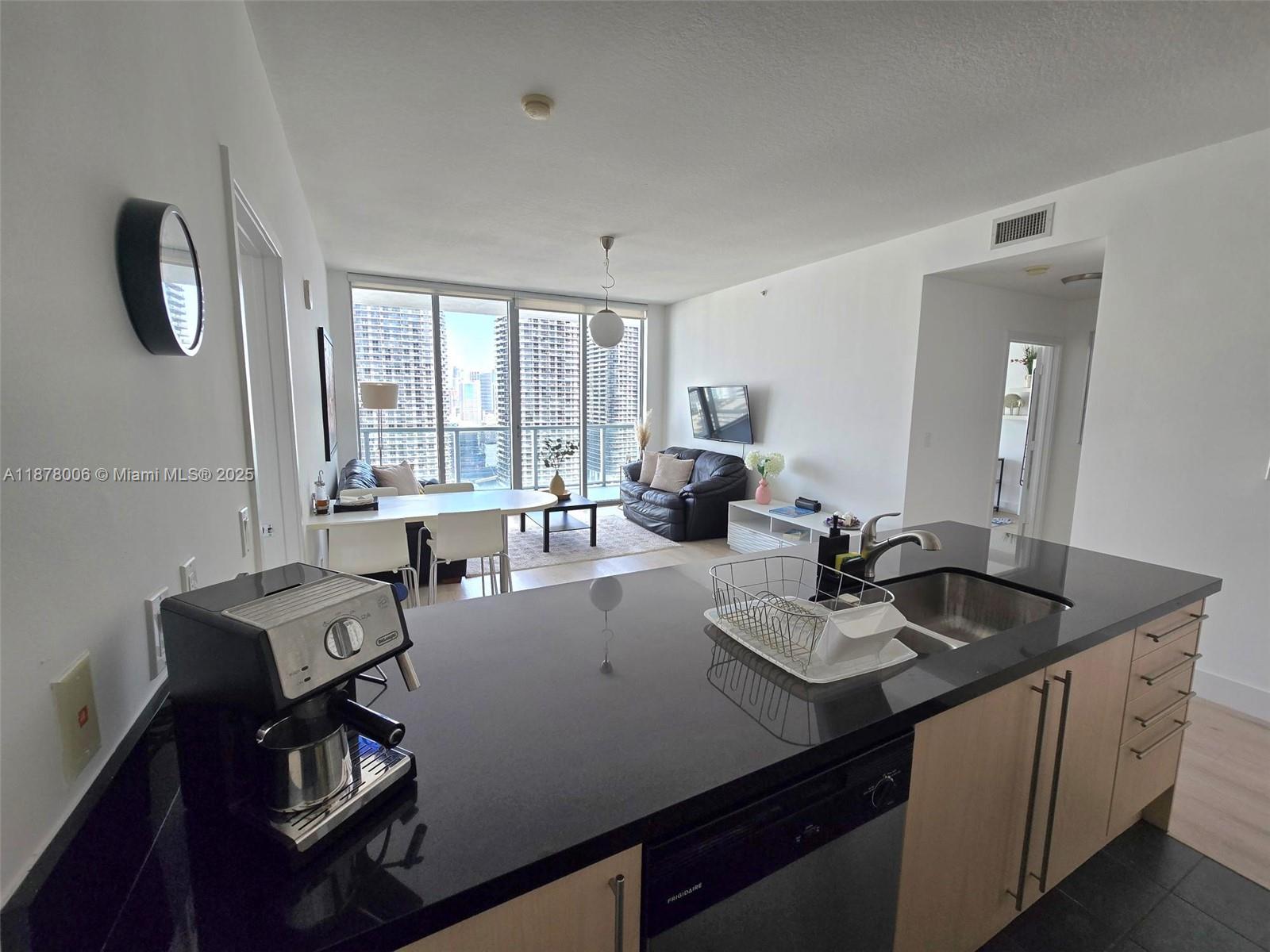 1111 SW 1st Ave #3322-N, Miami FL 33130