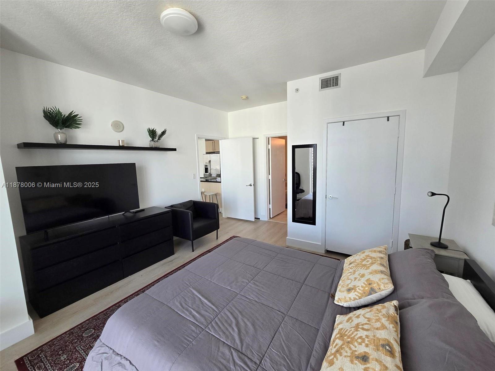1111 SW 1st Ave #3322-N, Miami FL 33130