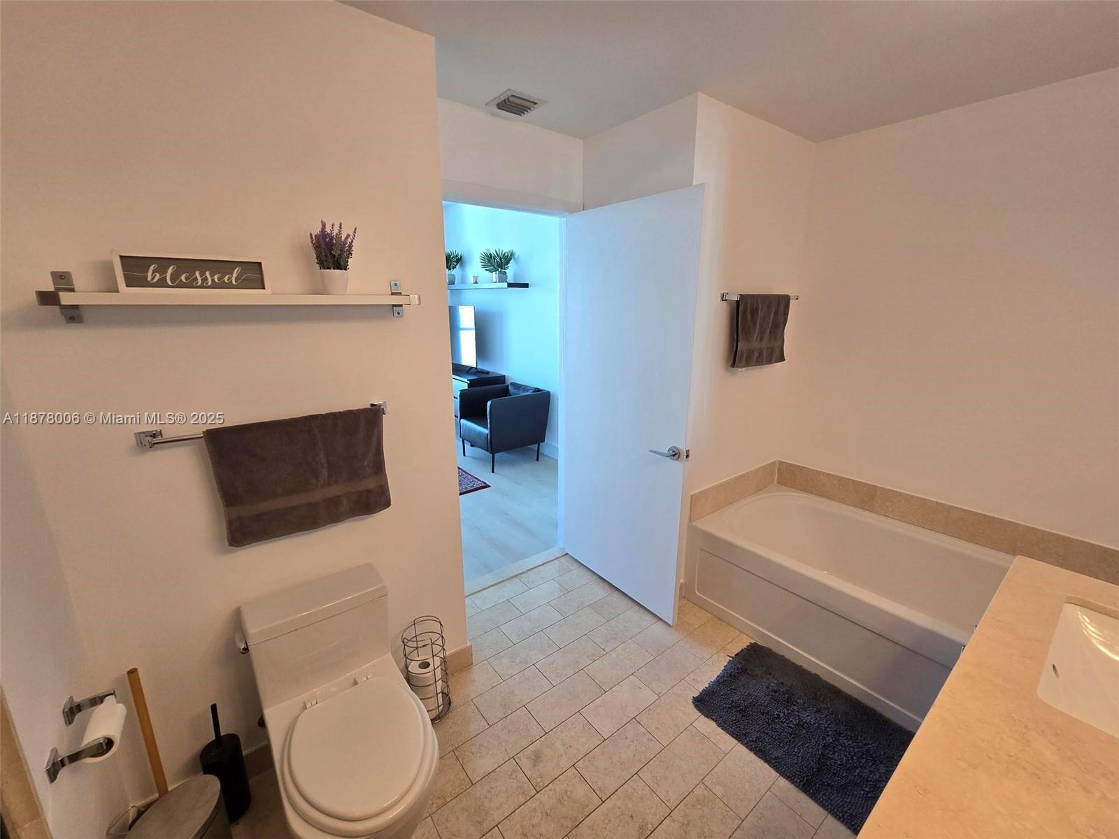 1111 SW 1st Ave #3322-N, Miami FL 33130