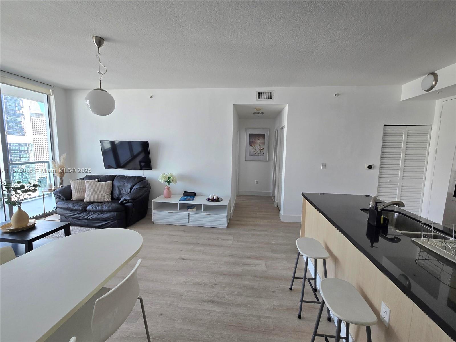1111 SW 1st Ave #3322-N, Miami FL 33130