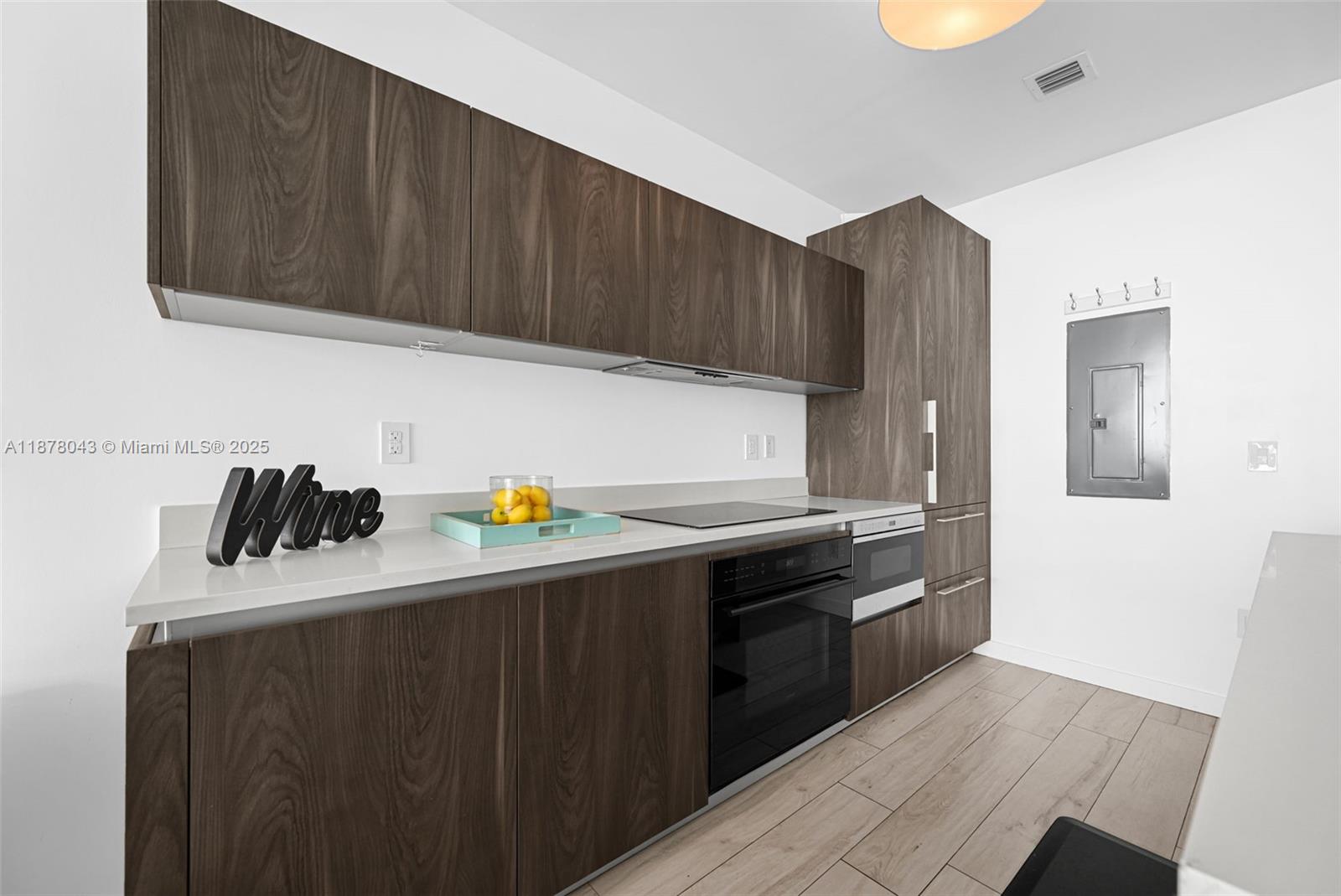 480 NE 31st St #3806, Miami FL 33137