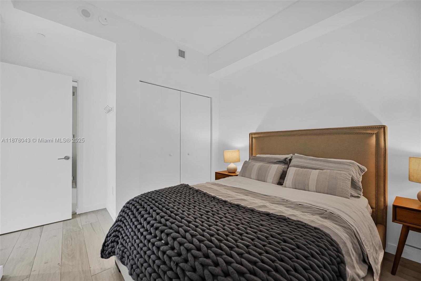 480 NE 31st St #3806, Miami FL 33137