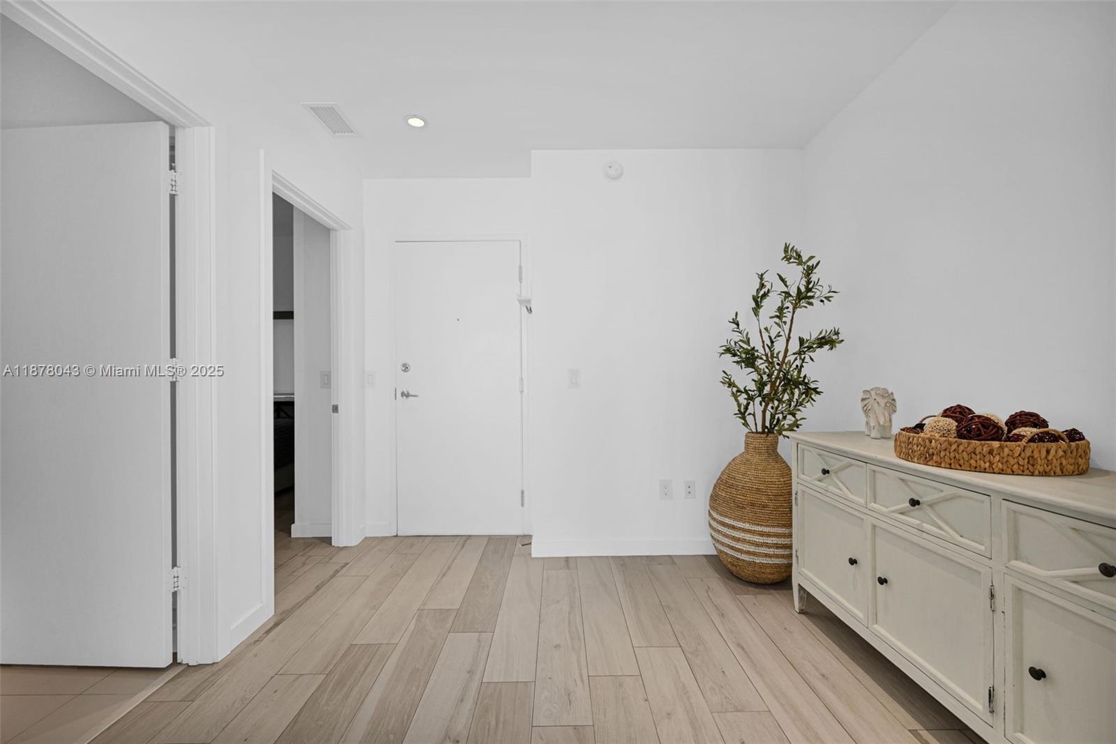 480 NE 31st St #3806, Miami FL 33137