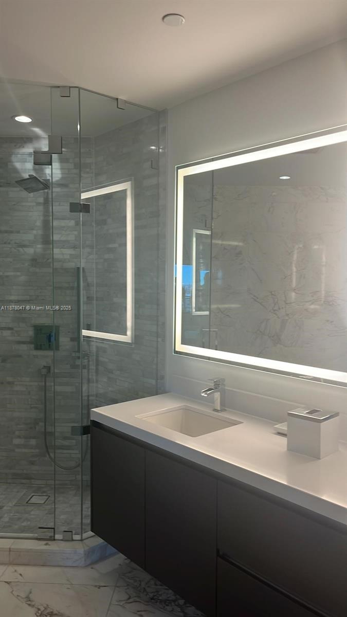 851 NE 1st Ave #1906, Miami FL 33132
