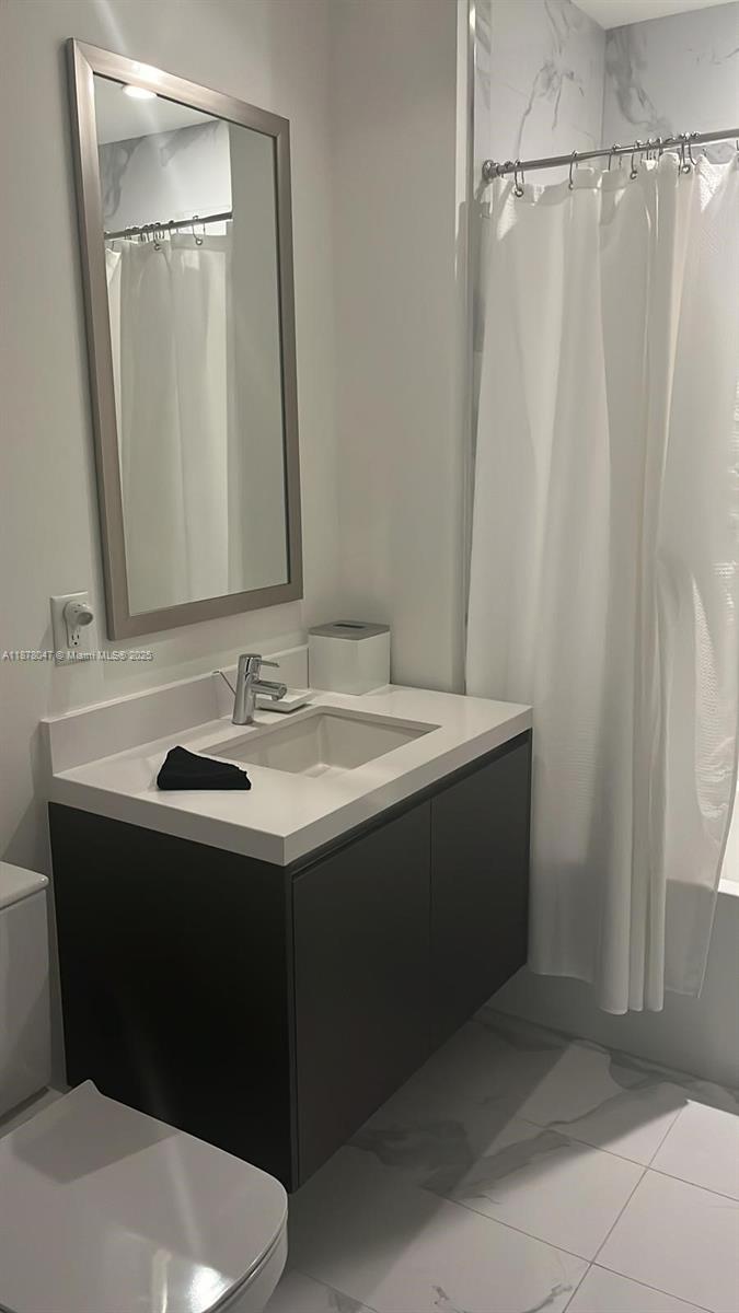 851 NE 1st Ave #1906, Miami FL 33132