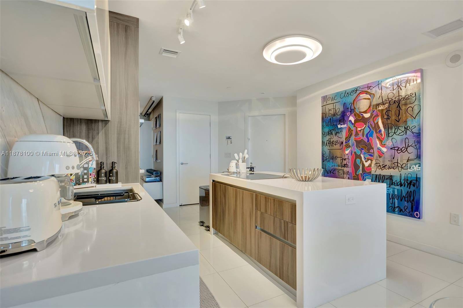 851 NE 1st Ave #2708, Miami FL 33132