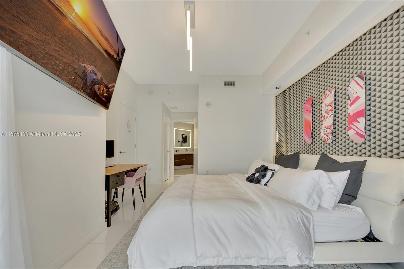 851 NE 1st Ave #2708, Miami FL 33132