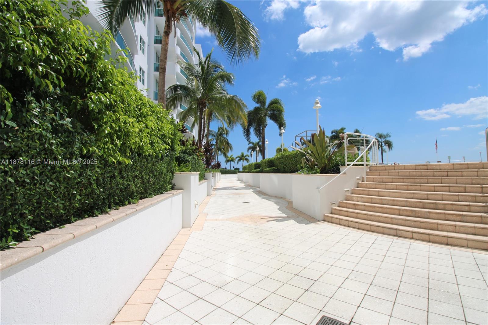 7910 Harbor Island Dr #1004, North Bay Village FL 33141