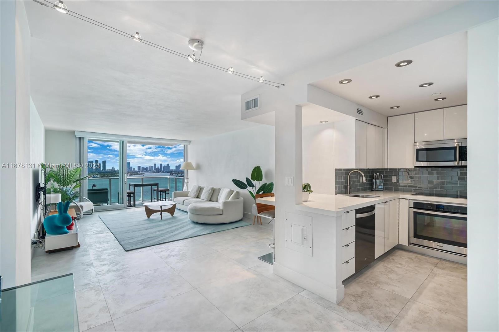 1000 West Ave #1515, Miami Beach FL 33139