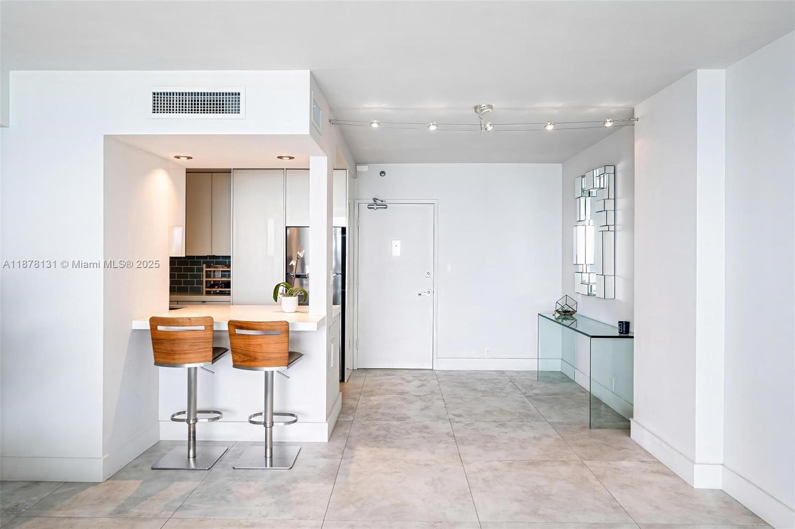1000 West Ave #1515, Miami Beach FL 33139
