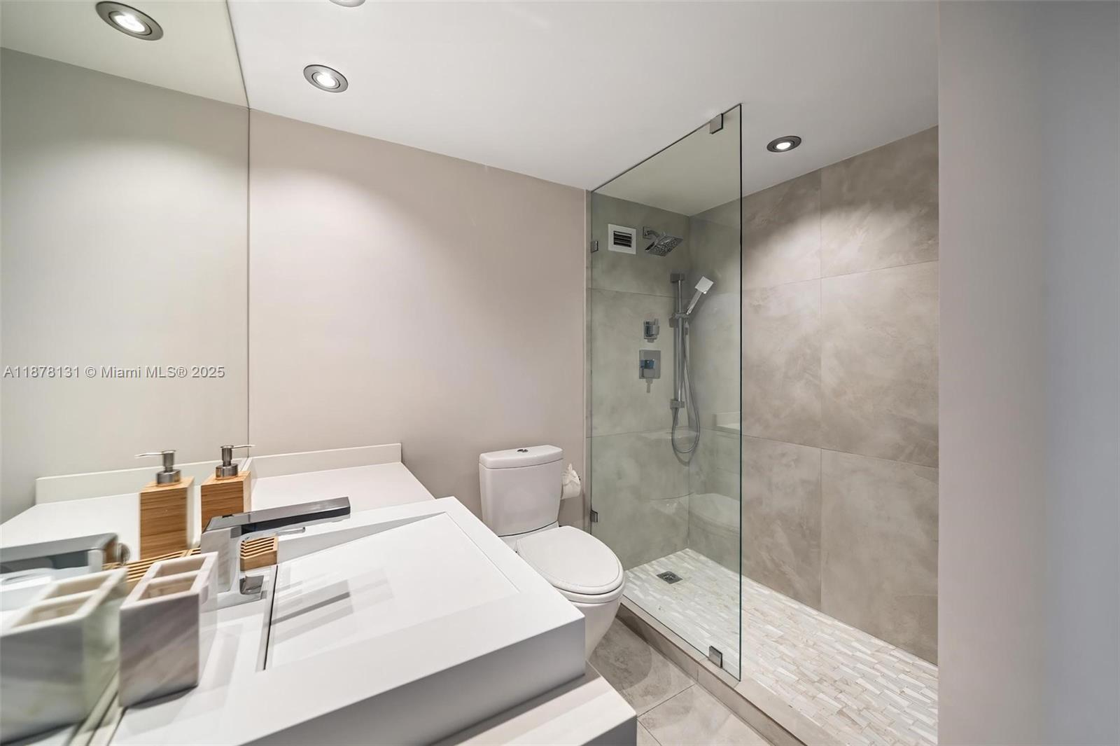 1000 West Ave #1515, Miami Beach FL 33139