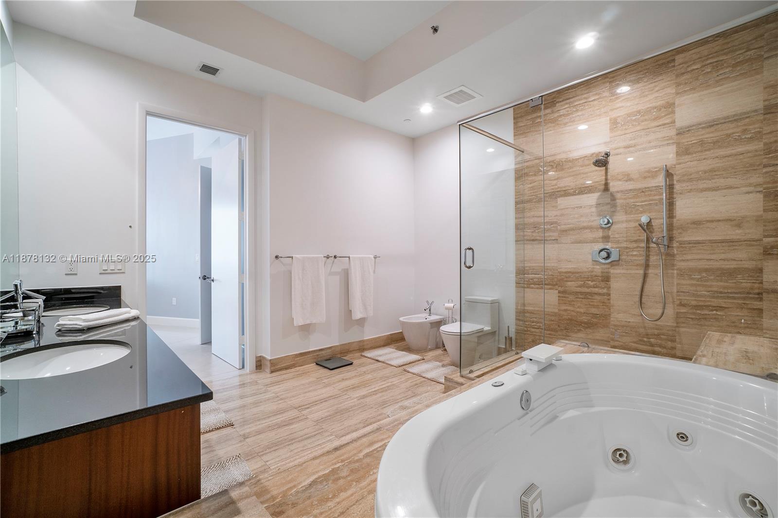 15811 Collins Ave #3907, Sunny Isles Beach FL 33160