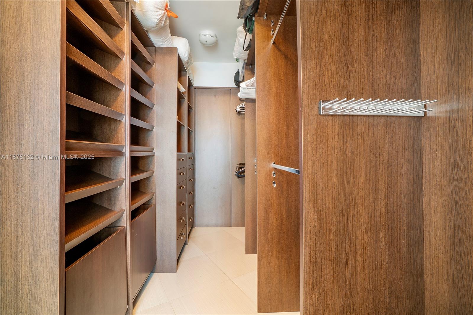 15811 Collins Ave #3907, Sunny Isles Beach FL 33160