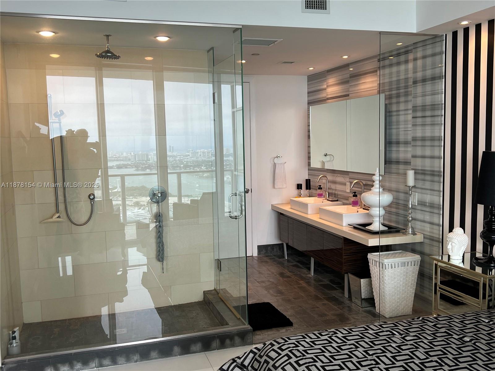 1100 Biscayne Blvd #4802, Miami FL 33132