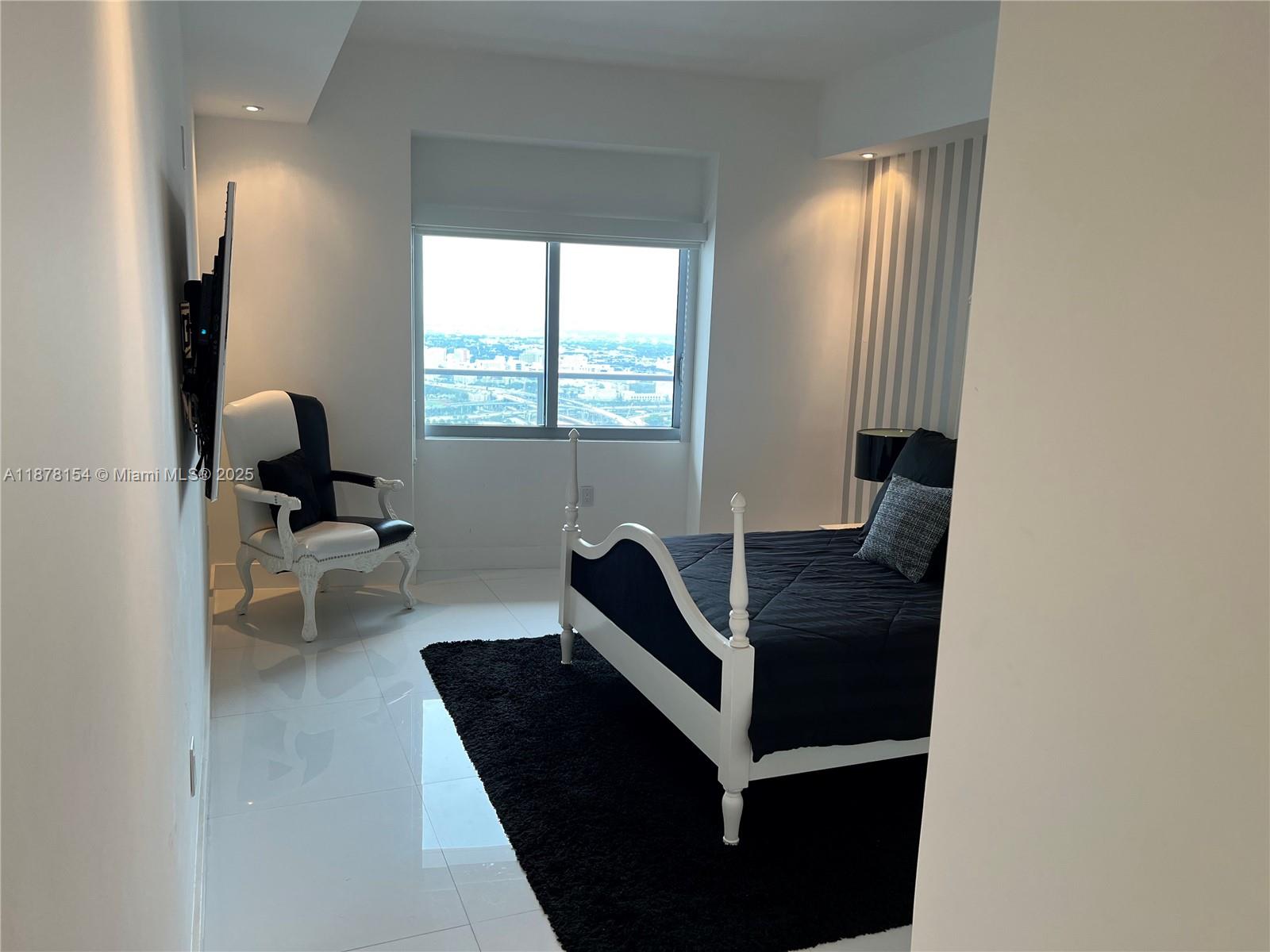 1100 Biscayne Blvd #4802, Miami FL 33132