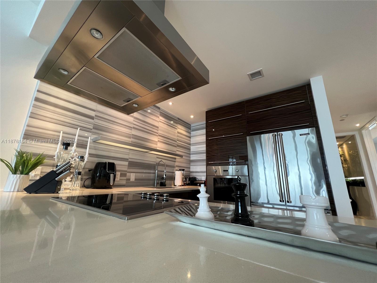 1100 Biscayne Blvd #4802, Miami FL 33132