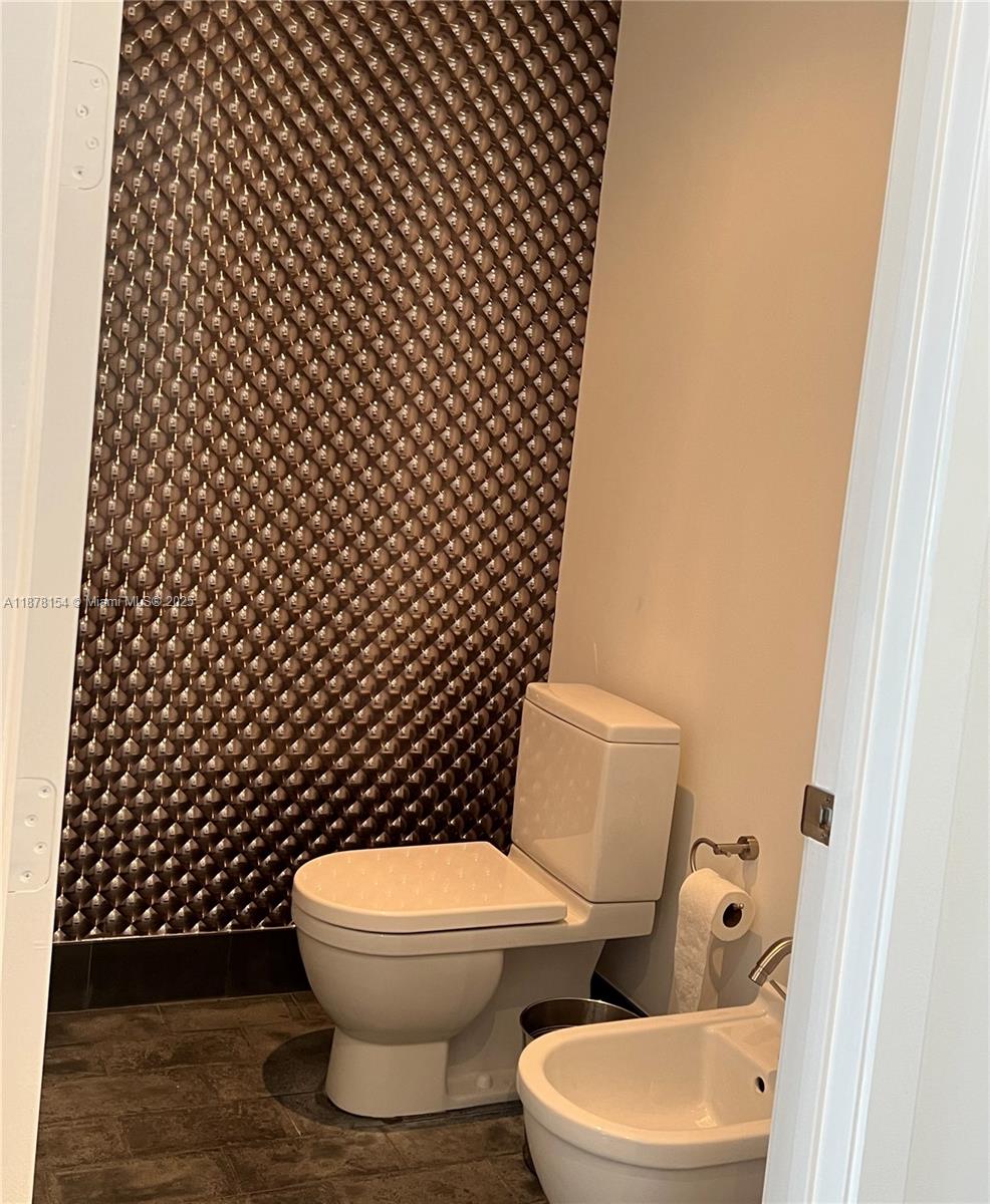 1100 Biscayne Blvd #4802, Miami FL 33132