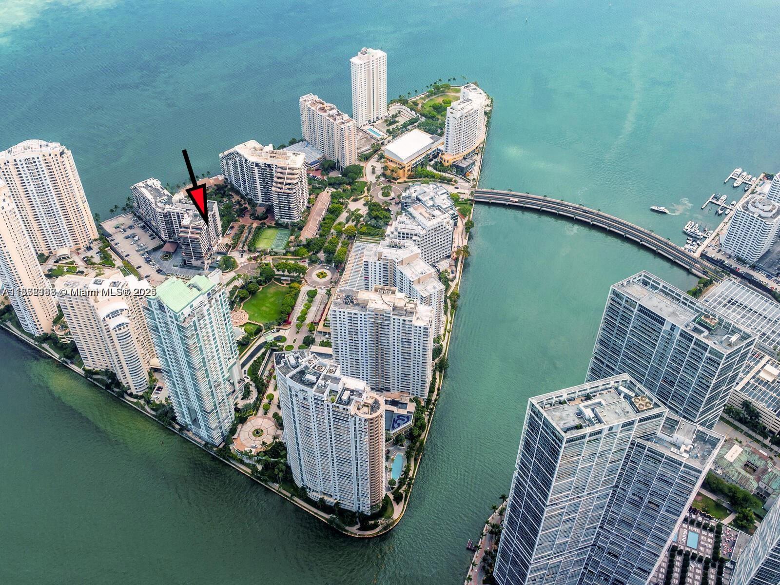 540 Brickell Key Dr #811, Miami FL 33131