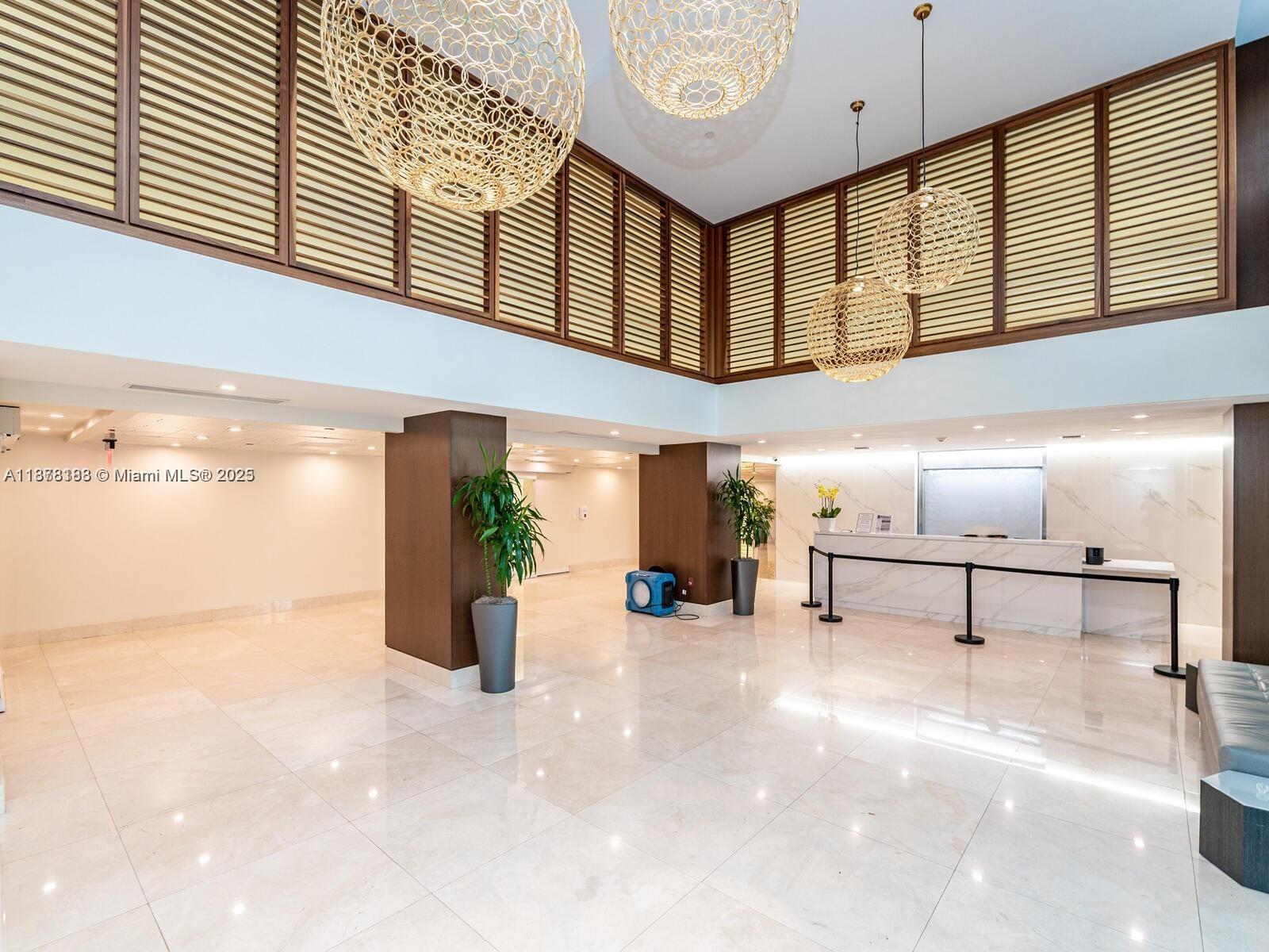 540 Brickell Key Dr #811, Miami FL 33131