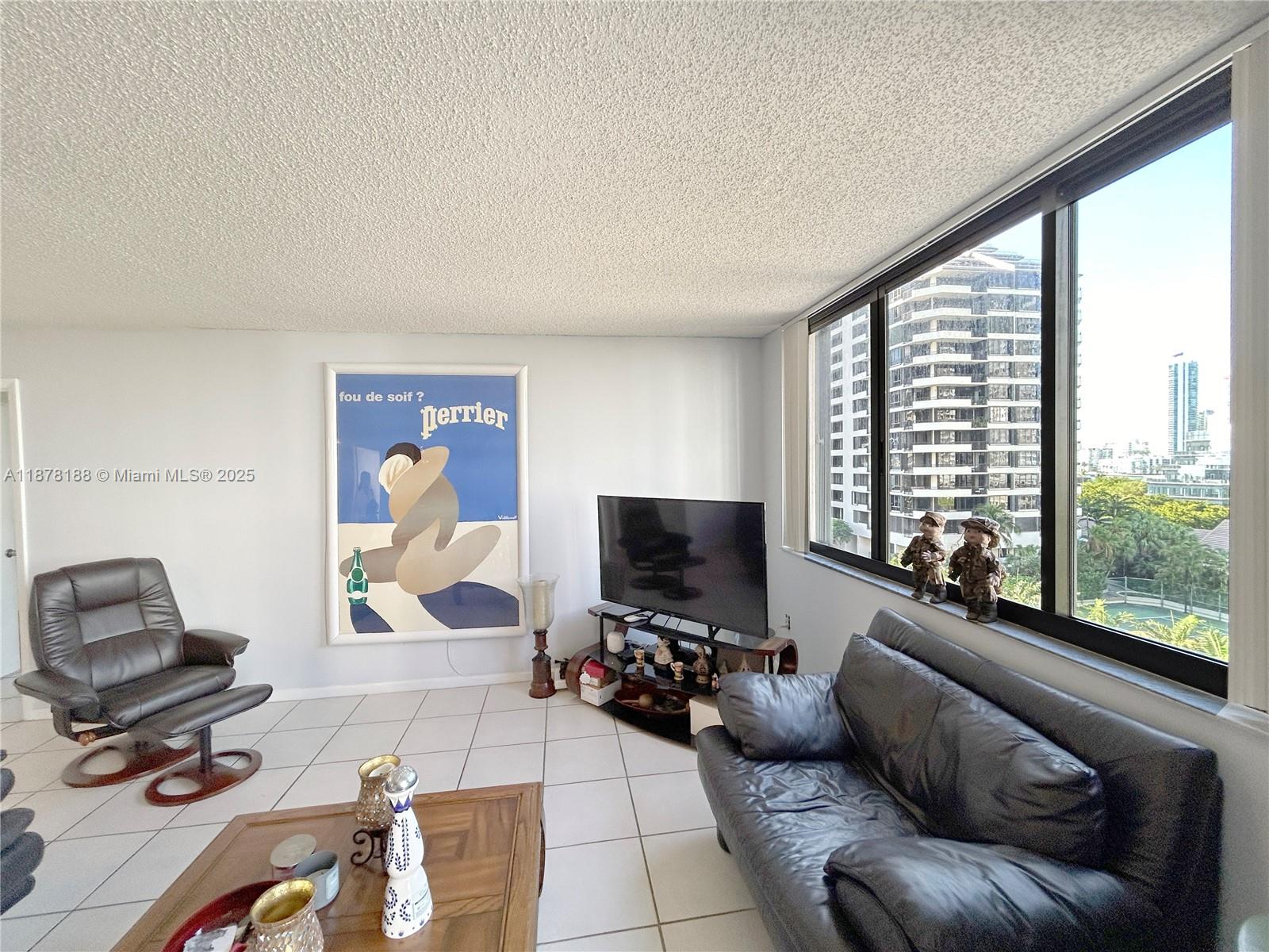 540 Brickell Key Dr #811, Miami FL 33131