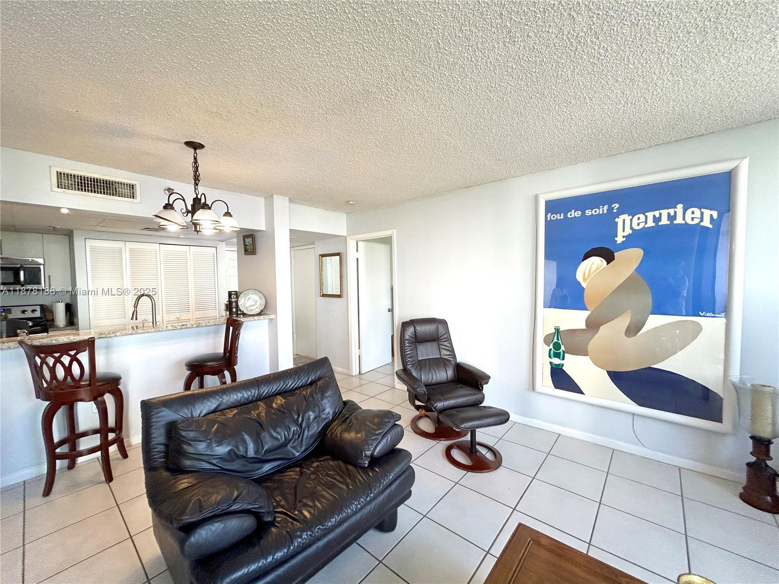 540 Brickell Key Dr #811, Miami FL 33131