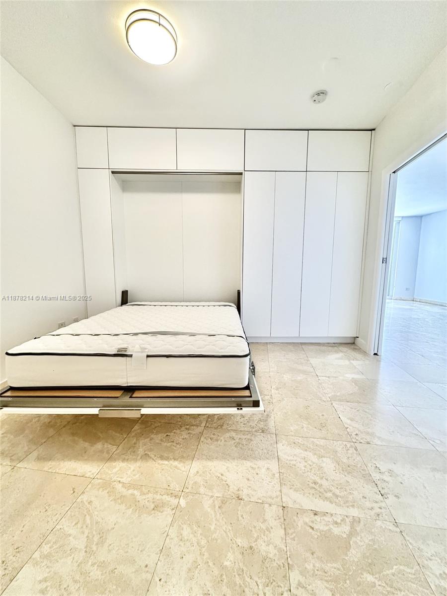 808 Brickell Key Dr #3106, Miami FL 33131
