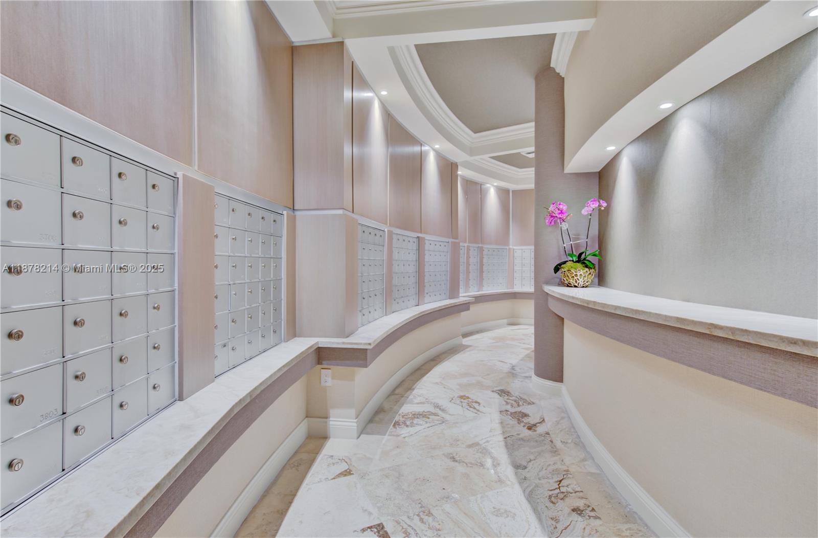 808 Brickell Key Dr #3106, Miami FL 33131